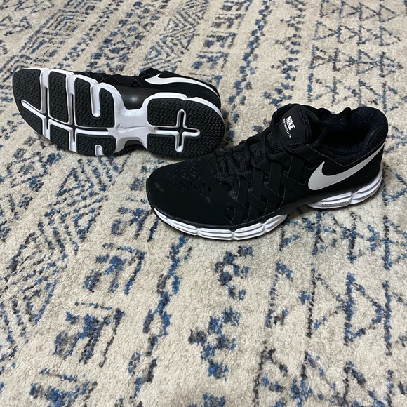 Nike’s - Picture 1 of 4